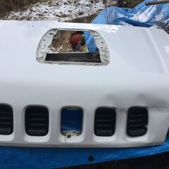 スズキ SUZUKIジムニー　JB２３ボンネット　へこみあります。