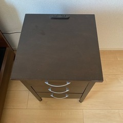 収納　棚　テーブルの画像