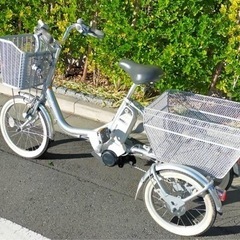 美品　電動自転車　電動アシスト三輪車　殆ど乗ってません