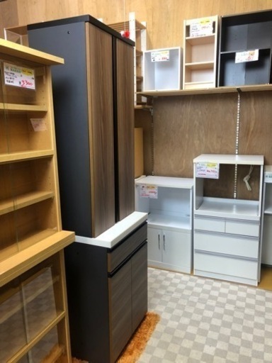 【リサイクルサービス八光　田上店　配達・設置OK】㈱丸仙工業　食器棚　57　コーラル　DB