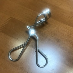 ビューラー　資生堂