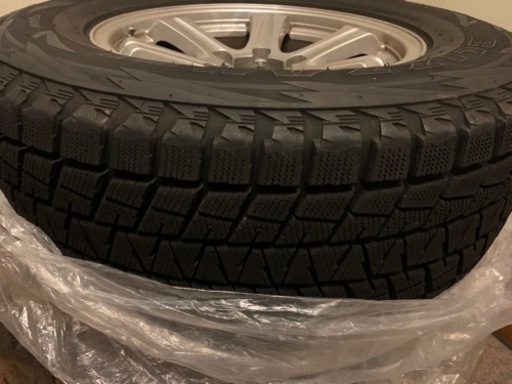スタッドレスタイヤ　265/65R17 ブリヂストン　ブリザック