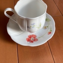 レトロお花のティーカップ　3セット　の画像