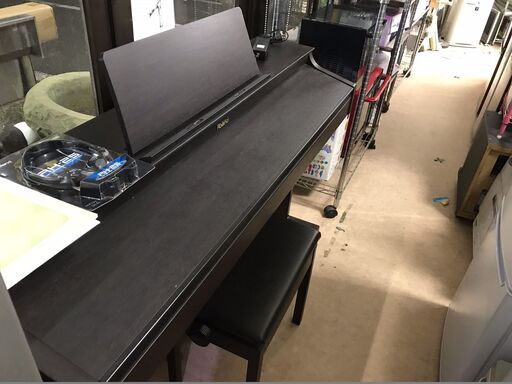 ハイグレードモデル！！！　価格高騰商品　ローランド　電子ピアノ　５５，０００円（税込み）