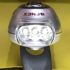 手回し式3連LED懐中電灯★BENEX★未使用品の画像