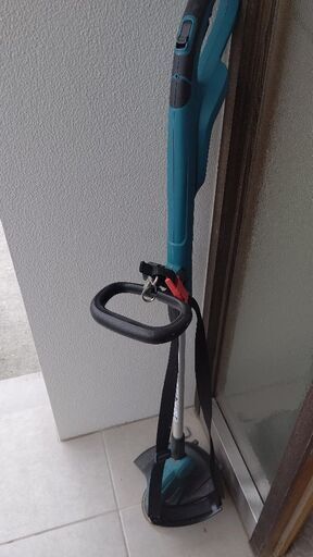 マキタ 14.4V 充電式草刈機 ナイロンコード式 MUR141D