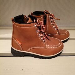子供用ブーツの画像