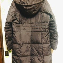 ダウンコート　茶色　の画像