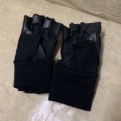 募集停止　ボクシング(？)グローブの画像