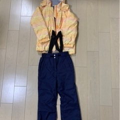 150cm スキーウエア上下　女の子　ジュニアサイズ