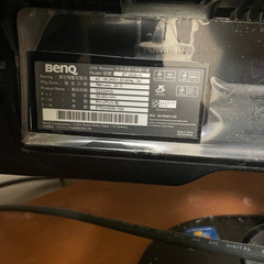 2TB デスクトップPC Blu-rayドライブ付き　モニターとキーボードと無線LANアンテナ付きの画像