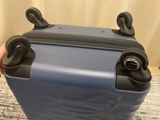 お申込み入りました　12/28価格 ほぼ新品 機内持ち込み スーツケース
