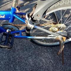 ⭐受付終了します⭐子供用自転車２２インチ　ヘルメットの画像