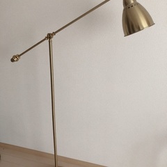 IKEA フロアランプ