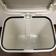 【取引完了】ゴミ箱の画像