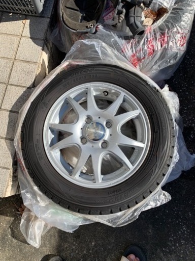 スタッドレスタイヤ