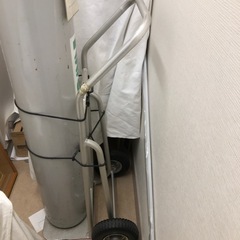 ボンベ用キャリー　※決まりました