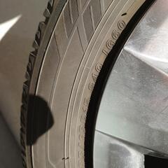 【ジャンク】アクア　スタッドレス　一本パンクありの画像