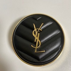 新品未使用のYSLファンデーション
