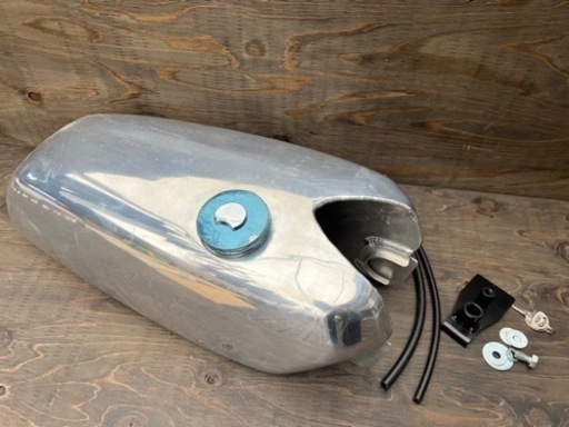 YAMAHA SR用アルミタンク　取引き中