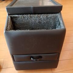 車内　収納　ボックスの画像