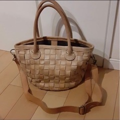 値下げ中‼︎ニコアンド　kyuca 本革　バケツ型レザートートバッグ