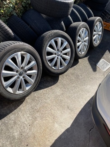 ゴルフ　トゥーラン　純正タイヤ