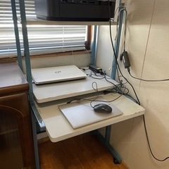 パソコン台【1/16までに引き取っていただける方は無料】