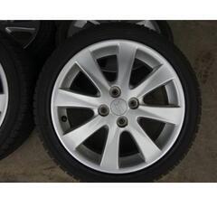 美品 ダイハツ純正16インチホイール  スタッドレスタイヤ付きの画像