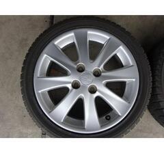 美品 ダイハツ純正16インチホイール  スタッドレスタイヤ付きの画像