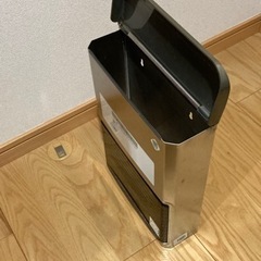 ステンレスポストの画像