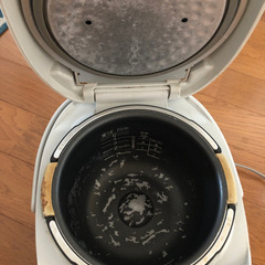 無料でお譲りします　タイガー炊飯器 5合の画像