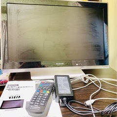 Panasonic private VIERA 19型　比較的新しい中古テレビの画像
