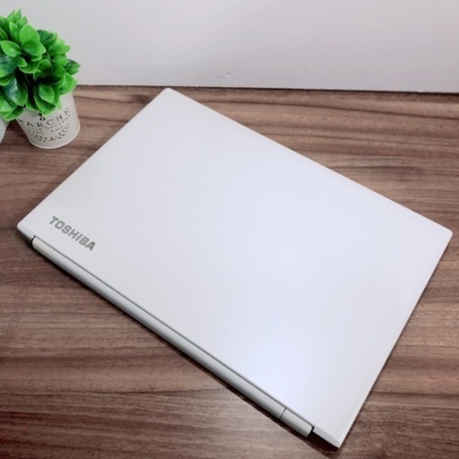 白くって☆薄くって☆SSDのノートパソコン