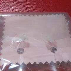 子供アクセサリープレゼントに!1つイヤリング150円と指輪50円の画像