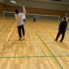 バドミントンやります！