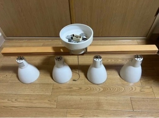 ダウンライト　4灯　白
