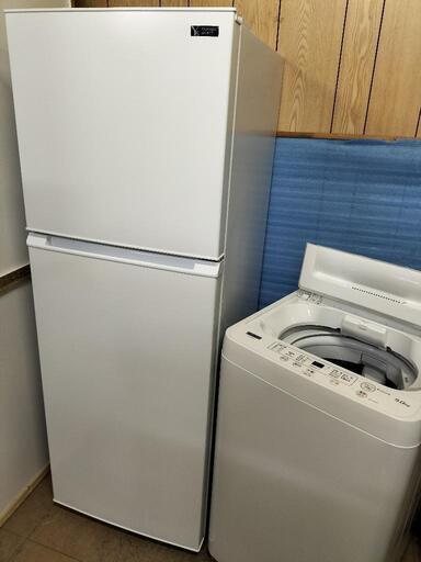 只今、商談中です。！！新生活お買い得セット！！シリーズ88 ヤマダセレクト YRZ-F23G1 ノンフロン2ドア冷凍冷蔵庫 225L ホワイト 2019年製・ヤマダセレクト YWM-T50H1 　全自動洗濯機 2020年製　2点セット！！