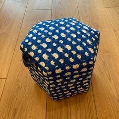 牛乳パック 椅子の画像