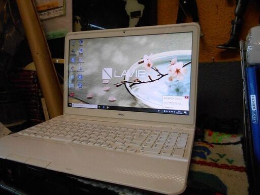 ノートパソコン NEC Lavie LS550J2EW Core i7