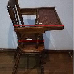 値下げしました！　クラシック調デザインの子供用いすの画像