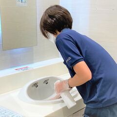 開店前パチンコ店★早朝6時-8時★マルハン茅ヶ崎店<清掃スタッフ>の募集ですの画像