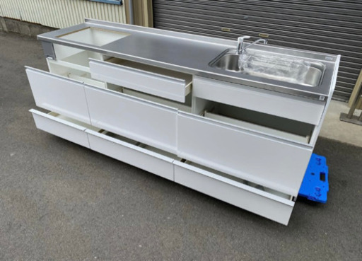 ハウステック　2550ミリ　システムキッチン　展示品