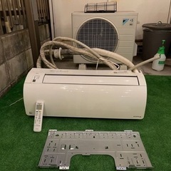 美品エアコン　ダイキンan22ues-w 