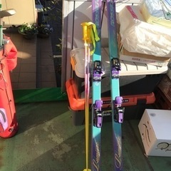 レディース　スキー板、ストックセット