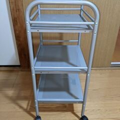 キャスター付キッチンラックの画像