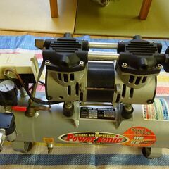 中古オイルレスエアーコンプレッサー
