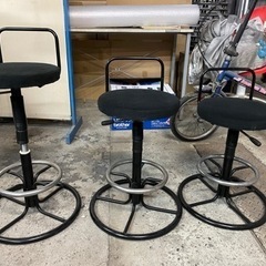 カウンター用イス　三脚