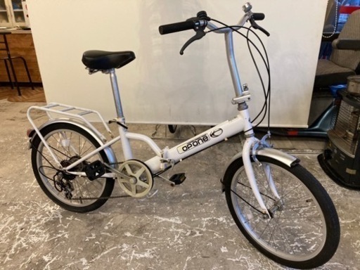【年末SALE！通常価格¥7700→¥6600】6段変速　20インチ折りたたみ自転車　ホワイト