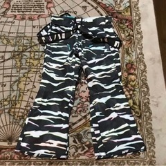 美品　X-nix  レディース　スノーボードパンツの画像